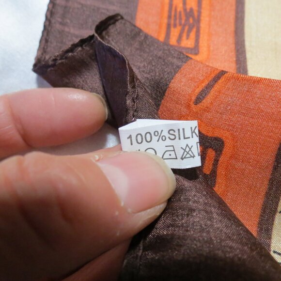 Chinese 100% silk scarf - Picture 12 of 13
